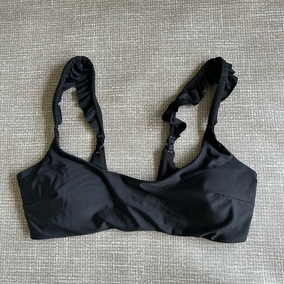 aerie Other - Aerie Bikini Top‎ Size Large Ruffled straps size Large black